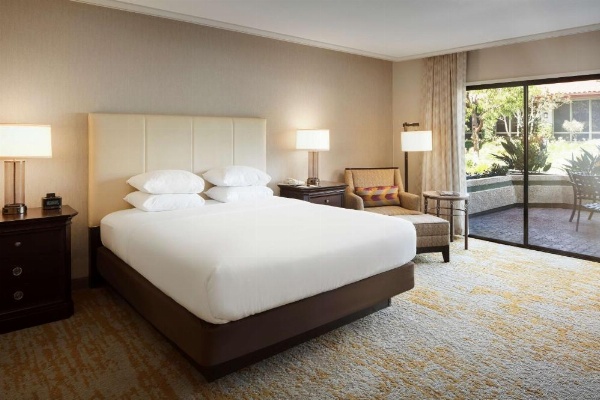 DoubleTree By Hilton Hotel Ontario Airport image 17